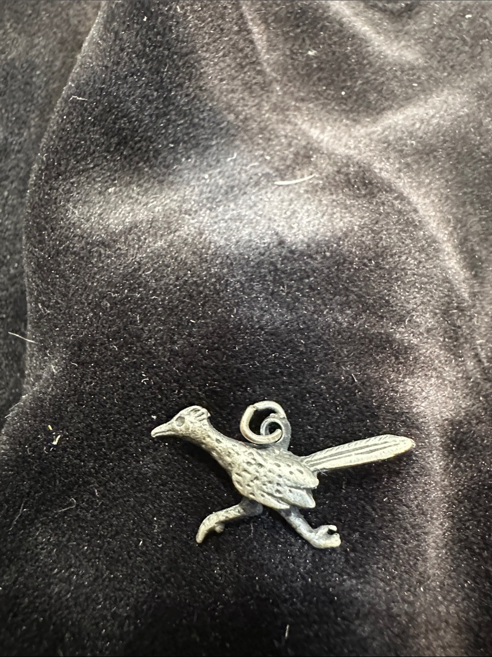 Black Bird-Shaped Pet Accessory Charm - Brand Unspecified